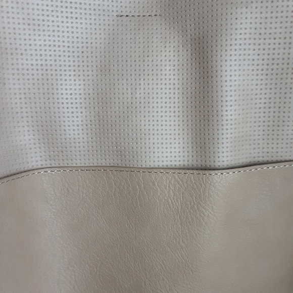 Anthropologie bucket bag - Picture 2 of 5